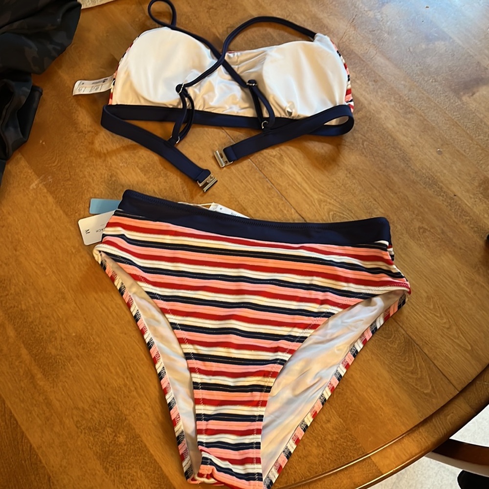 Bathing suit - Picture 2 of 2